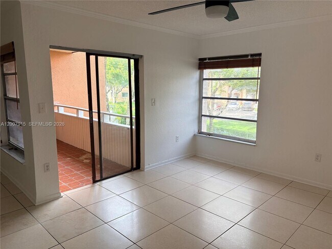 Foto del edificio - 17600 NW 68th Ave