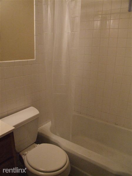 Foto del edificio - 1126 Grandville Ave SW