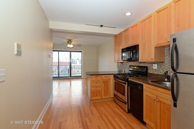 Foto del edificio - 3765 N Racine Ave