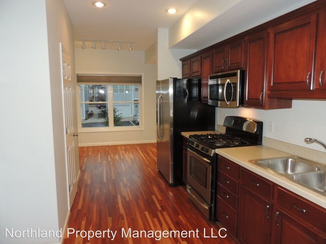 Building Photo - 2 br, 1.5 bath House - 251 Midtown Drive
