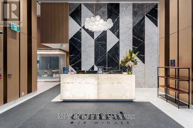 Building Photo - 38 Widmer St