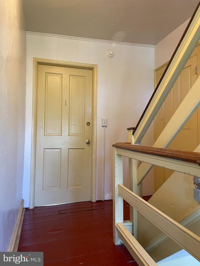 Foto del edificio - 1300 Hares Hill Rd