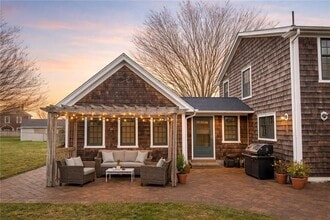 Building Photo - 2678 E Main Rd