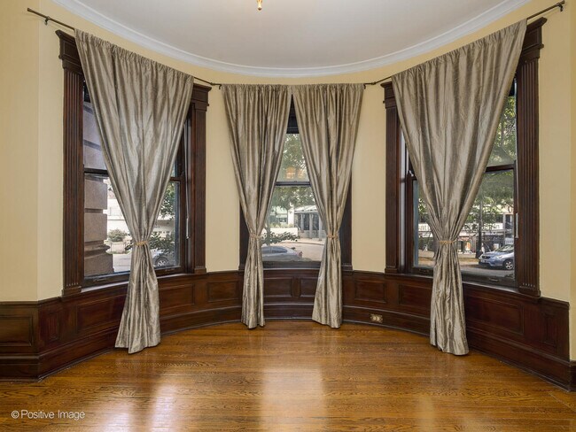 Foto del edificio - 453 W Fullerton Pkwy