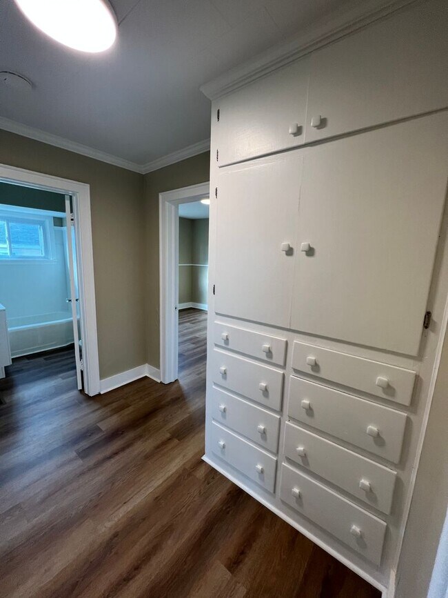 Building Photo - Cozy, Recently Remodeled Home in Union City!