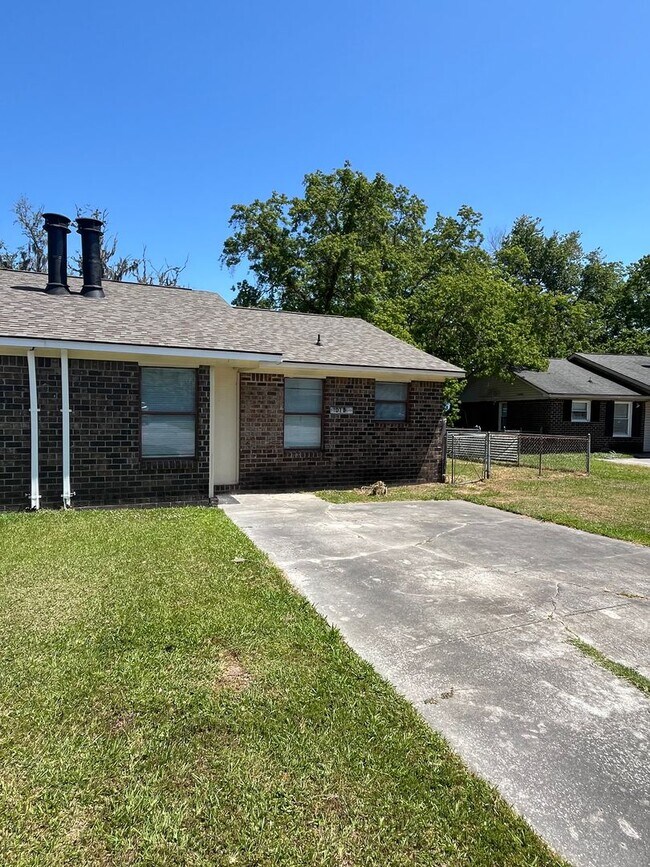 Foto del edificio - Charming 2 Bedroom