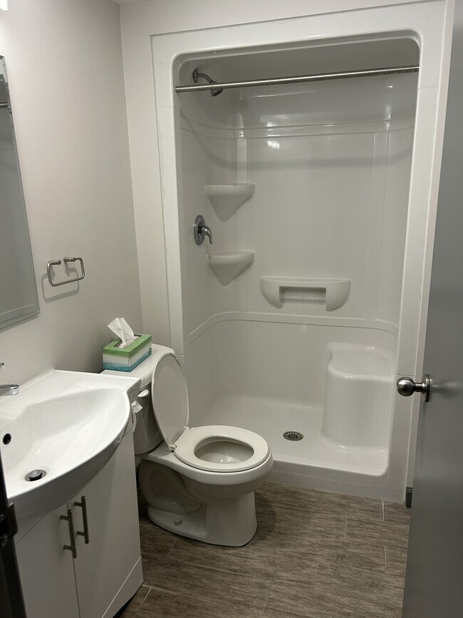 Building Photo - 258B-258B Sunview St