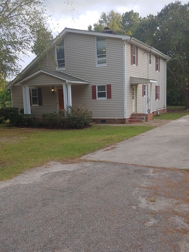 Building Photo - 852 Corona Dr