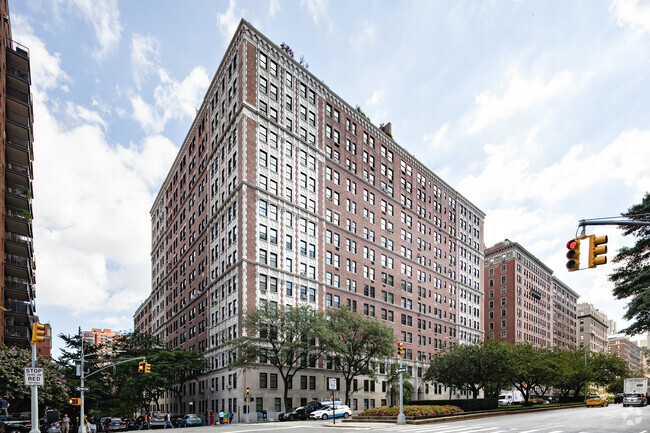Foto del edificio - 1181-1197 Park Ave