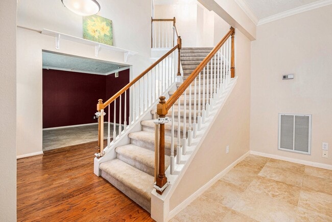 Building Photo - 124 Harwood Dr