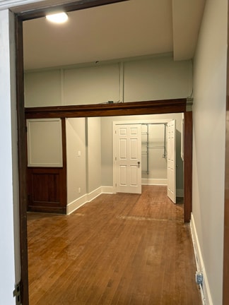 Bedroom and closet - 88 Ontario St