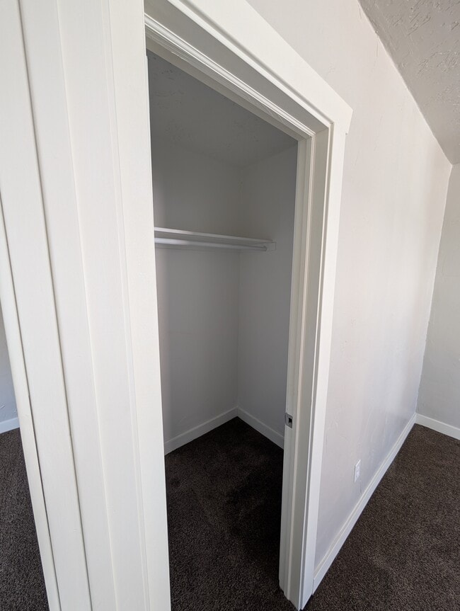 Building Photo - 228 W 100 N