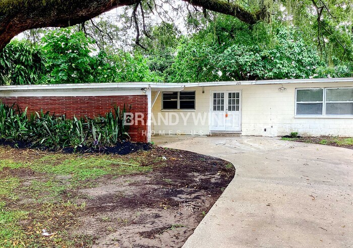 Primary Photo - 205 Bryan Rd