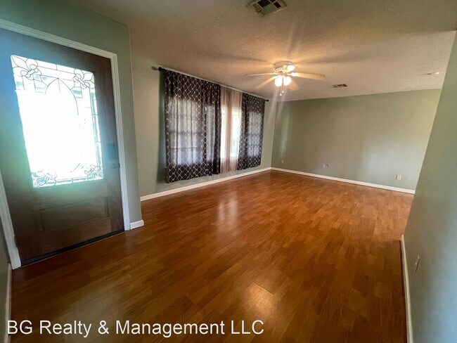 Foto del edificio - 3 br, 2 bath House - 529 Contour Drive