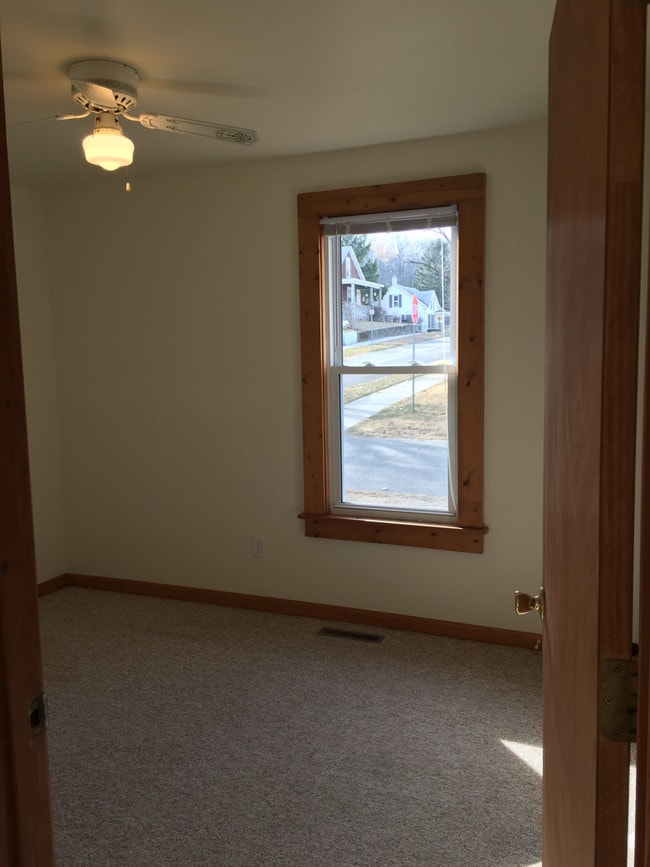 Building Photo - 204 Fogarty