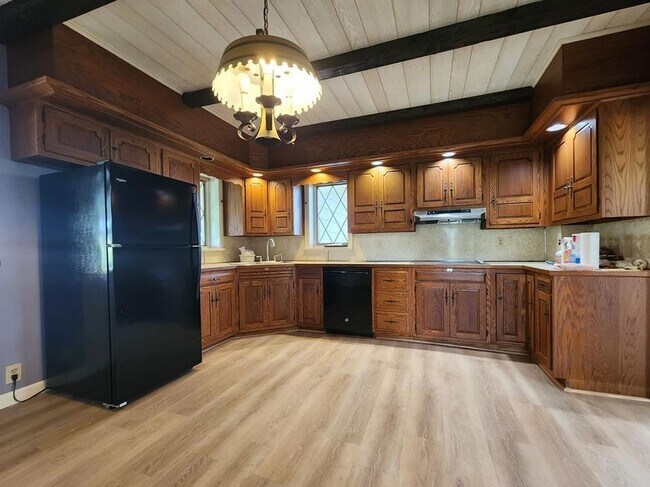 Foto del edificio - 4939 Indian Creek Rd
