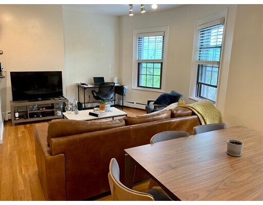 Building Photo - 11A Hanson St