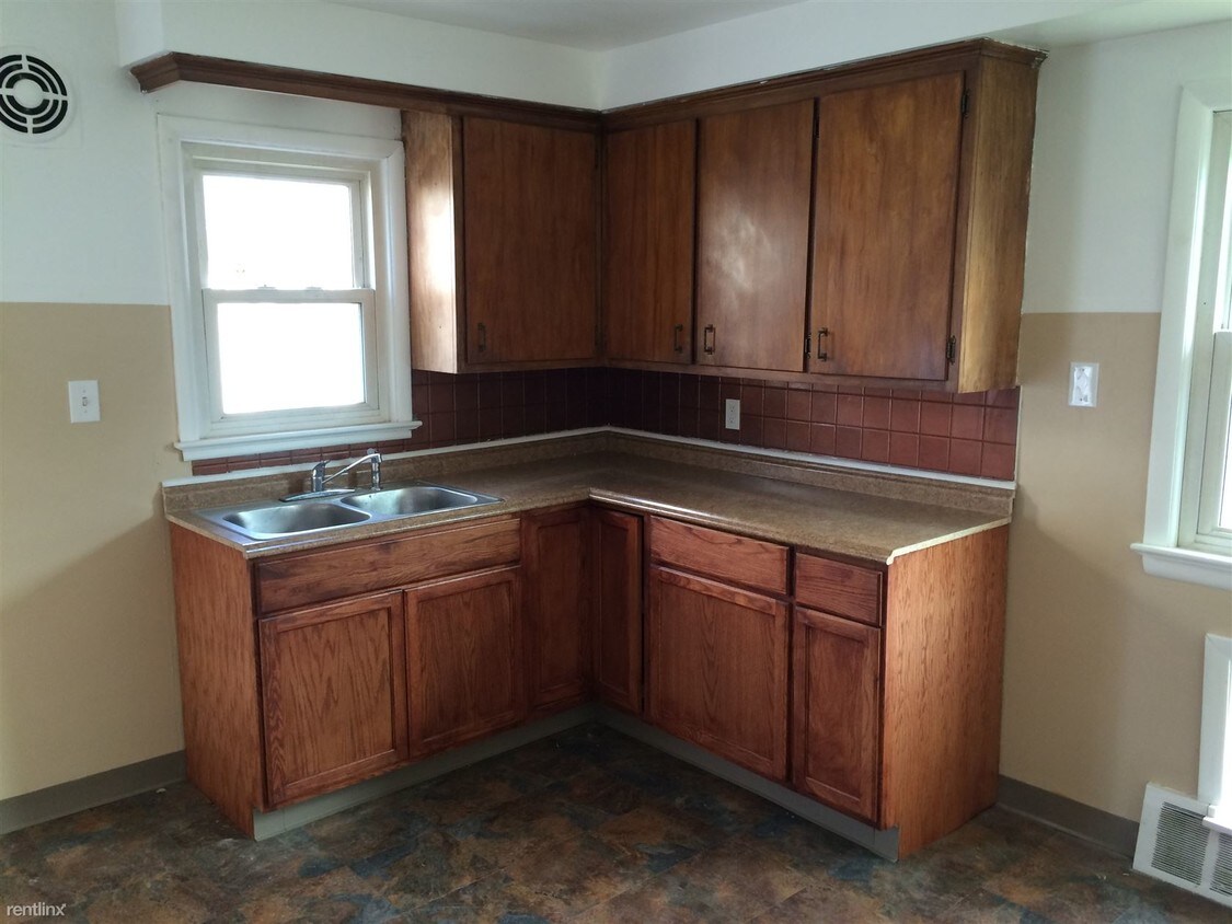 Building Photo - 17729 Colonial Heights Blvd
