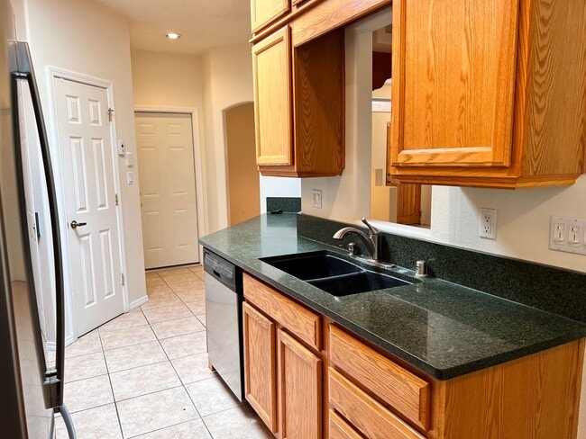 Foto del edificio - 3120 Payupki Cir