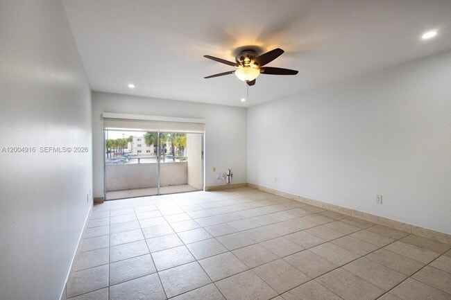 Foto del edificio - 7747 SW 86th St