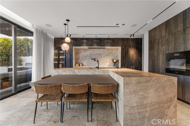 Foto del edificio - 5106 Lindley Ave