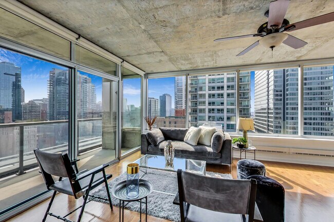 Foto del edificio - 611 S Wells St