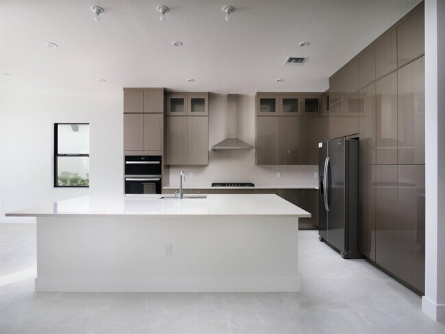 Building Photo - 12553 Solana Bay Cir