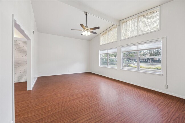 Building Photo - 3310 Longfield Cir