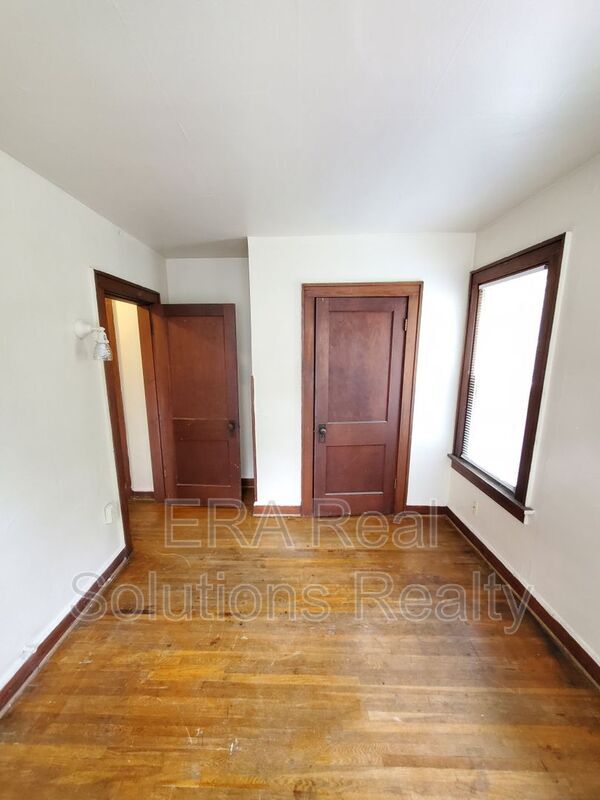 Building Photo - 148 Clinton St