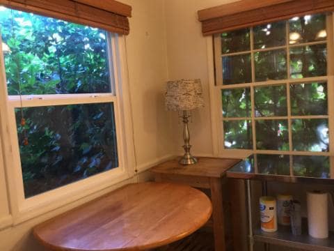 dining area w drop leaf - 4927 Cahuenga Blvd