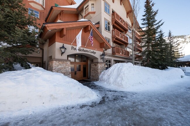 Available now! Solitude Luxury 1 bed / 1 bath Condo! Fully furnished! - Available now! Solitude Luxury 1 bed / 1 bath Condo! Fully furnished!