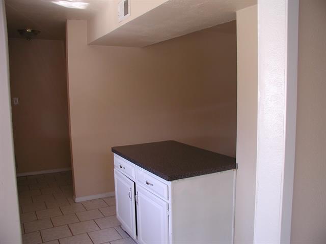 Building Photo - 2716 Kingston Dr