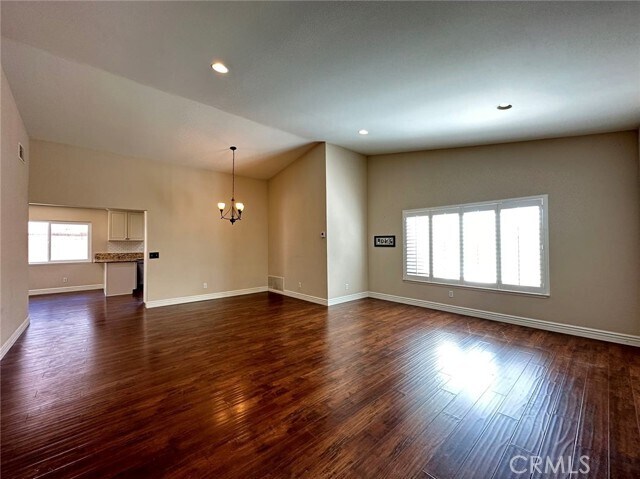 Building Photo - 600 Pinecrest Ln