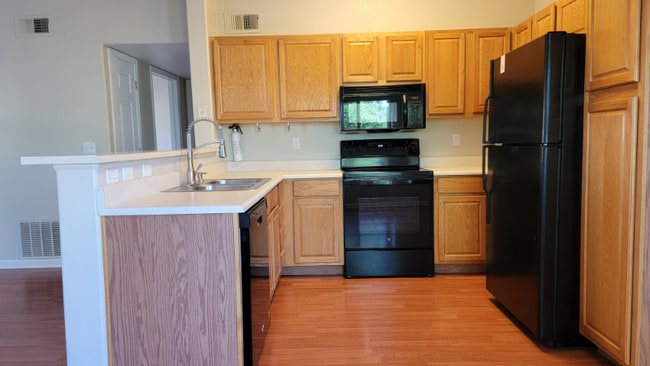 Building Photo - 4875 S Balsam Way