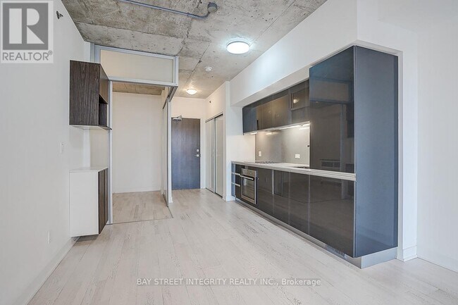 Photo du bâtiment - 20-320 Gladstone Ave