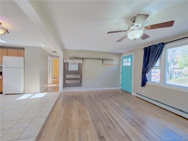 Building Photo - 38 Pond Dr
