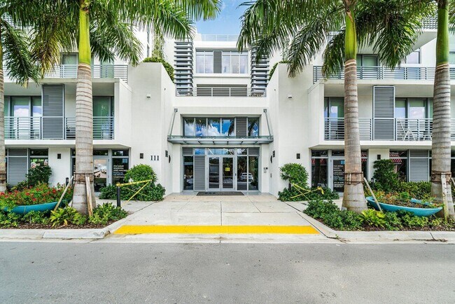 Foto del edificio - 111 SE 1st Ave