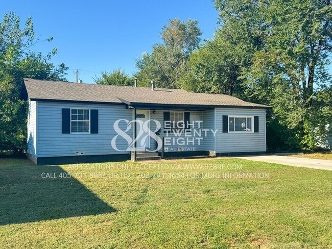 Building Photo - AVAILABLE NOW! Cute 2 Bed/1 Bath Single Fa...