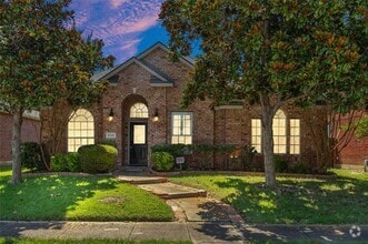 Building Photo - 539 Forest Hill Dr