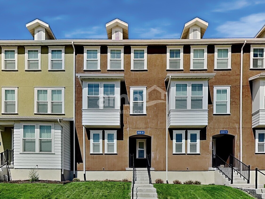 Foto principal - 6046 S Jordan Pkwy W