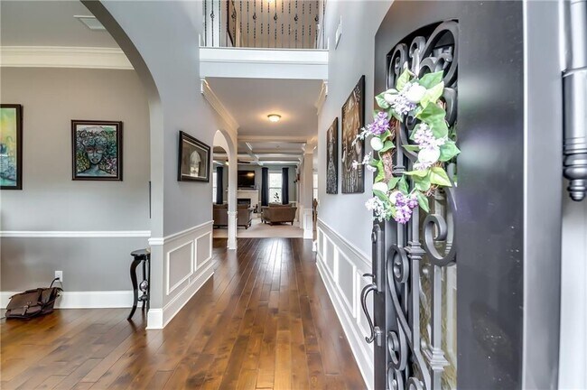 Foto del edificio - 2216 Golden Eagle Dr