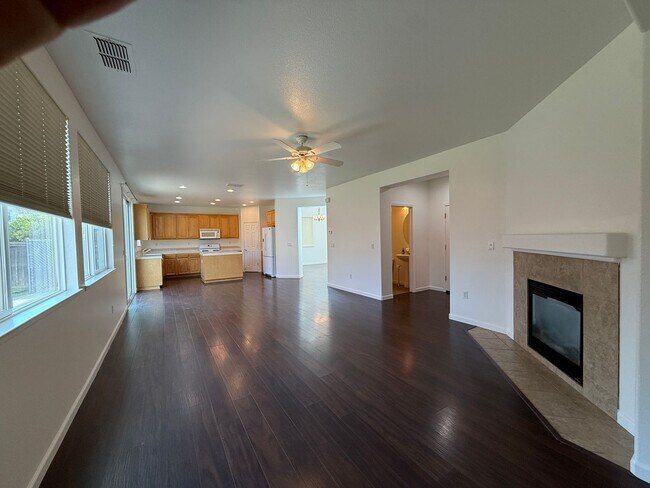 Foto del edificio - 2429 Flatley Cir