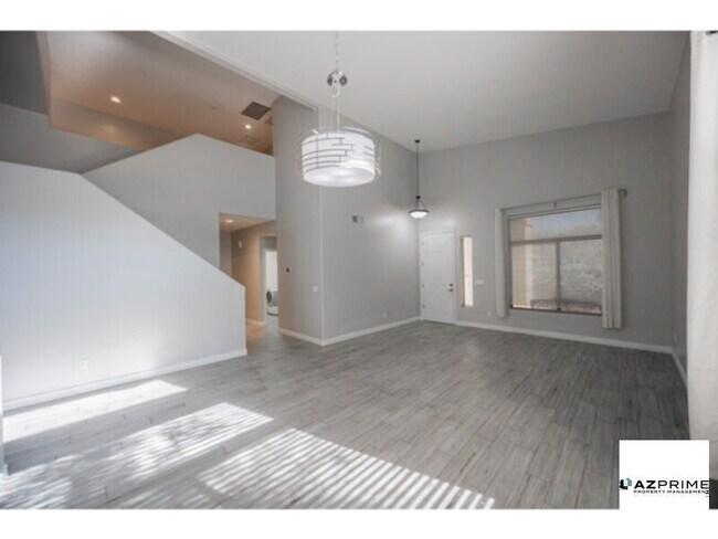 Building Photo - Discover the Height of Luxury and Comfort in this Exceptional 6/4 Phoenix Residence, where Opulence