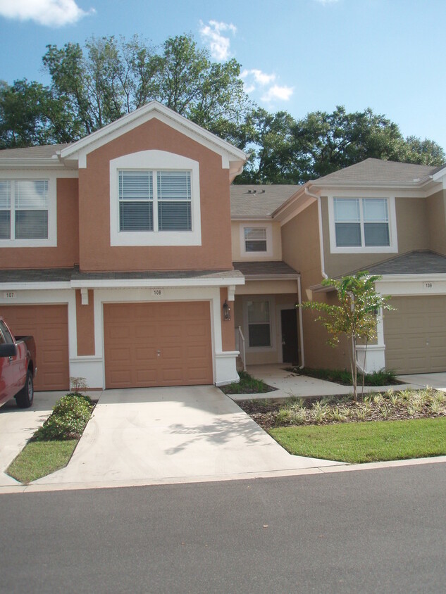 Primary Photo - 3/2 Brighton Condo in Fore Ranch