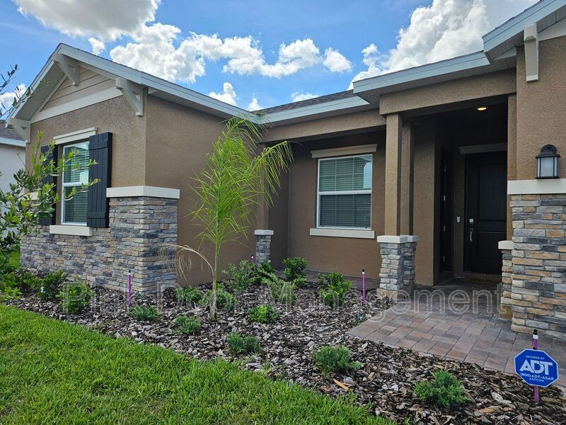 Foto principal - 4382 Eastminster Rd