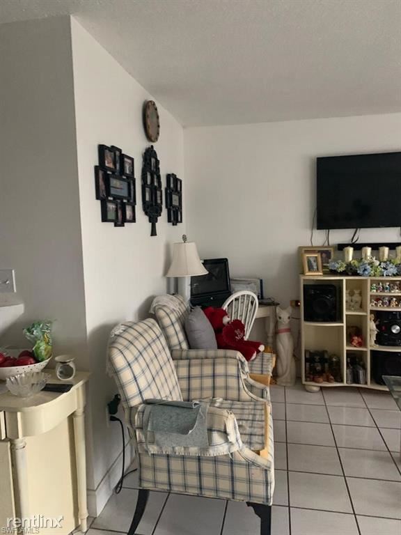 Foto del edificio - 1 br, 1 bath House - 65 NE 202nd Ter Unit Q22