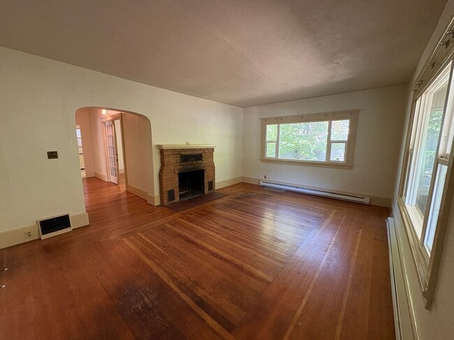 Building Photo - 1418 Olive St