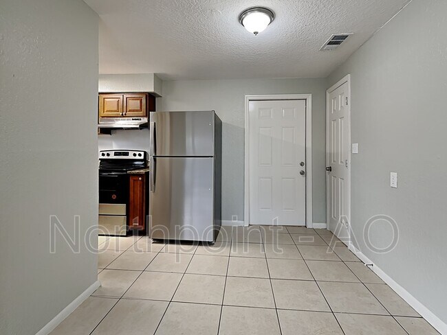 Foto del edificio - 3610 E Clifton St