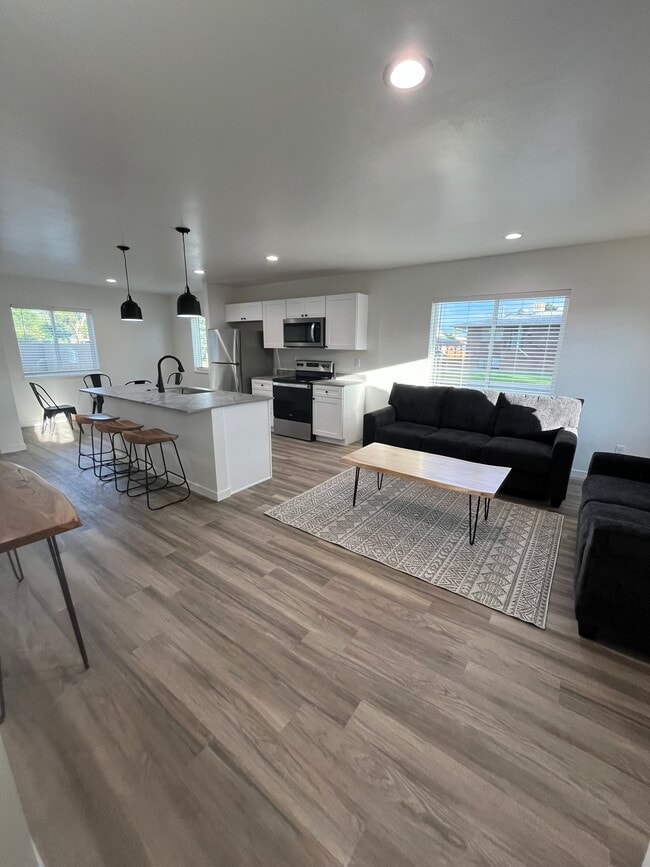 Photo - 1320 Elm Ave Townhome