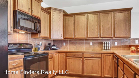 Building Photo - 3 br, 2 bath House - 13855 Cantebury Ave.